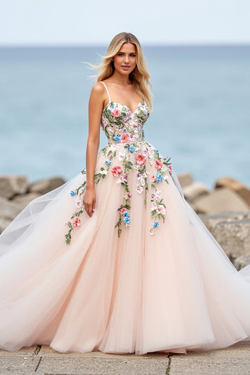 Blush Robe de bal Tulle Boho Sweep Train Robe de mariée avec appliques